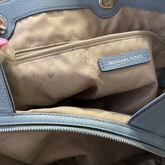 Michael Kors Jerset Soft Leather Chain Tote - Picture 9 of 12